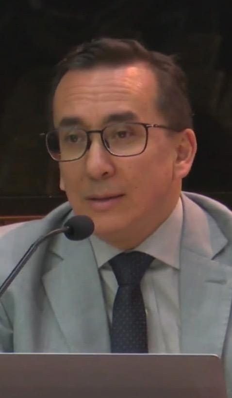 Dr. John E. Espinosa V.